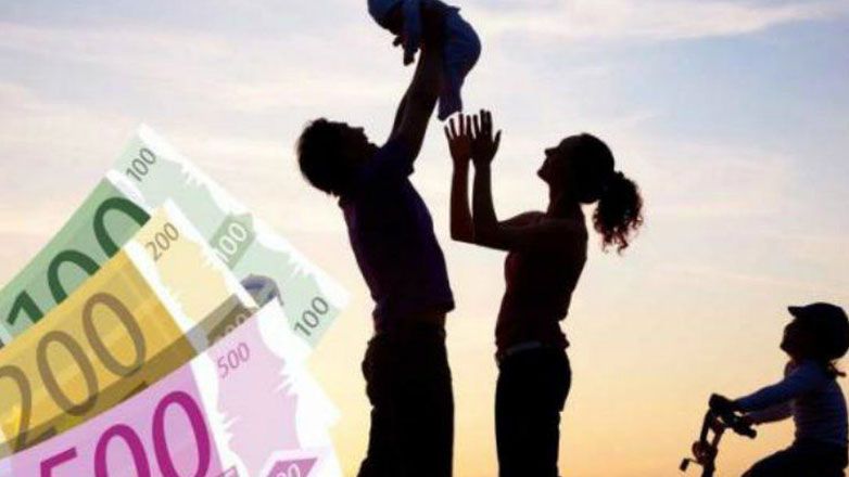ΟΠΕΚΑ: Αύριο η καταβολή του επιδόματος παιδιού – Ποιους αφορά