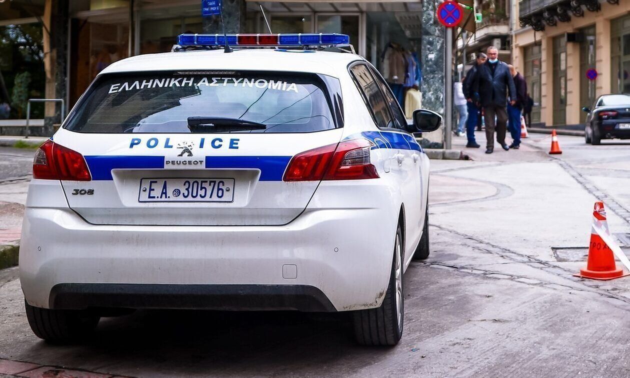 Πάτρα: «Θρίλερ» με το κλεμμένο όπλο Αστυνομικού από Ρομά – Πού βρέθηκε το χρηματοκιβώτιο
