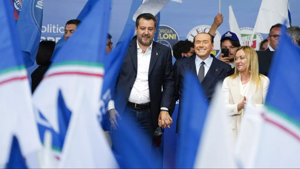 ΕΚΛΟΓΙΚΟΣ ΘΡΙΑΜΒΟΣ ΤΗΣ ΠΑΤΡΙΩΤΙΚΗΣ ΔΕΞΙΑΣ ΣΤΗΝ ΙΤΑΛΙΑ: ΠΡΩΤΗ Η ΜΕΛΟΝΙ ΜΕ 41% – 47%!
