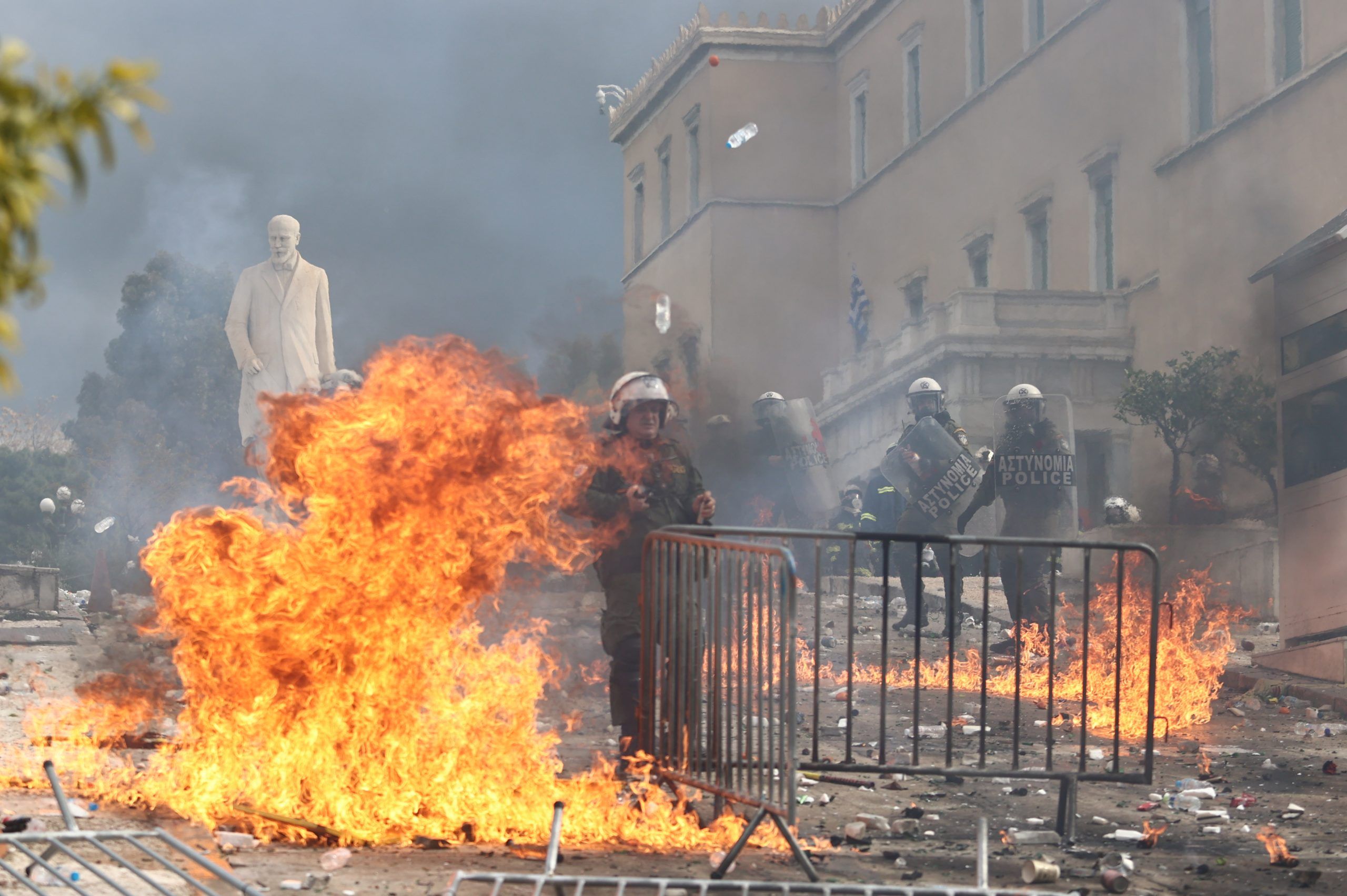 ΑΝΙΚΑΝΟΙ ΣΤΗΝ ΠΡΟΣΤΑΣΙΑ, ΙΚΑΝΟΙ ΣΤΟ… ΜΠΑΧΑΛΟ!!!