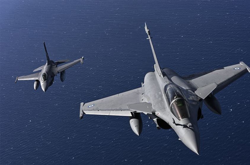ΜΕ ΠΛΗΡΗ ΔΥΝΑΜΗ 24 RAFALE F3R Η ΠΟΛΕΜΙΚΗ ΑΕΡΟΠΟΡΙΑ