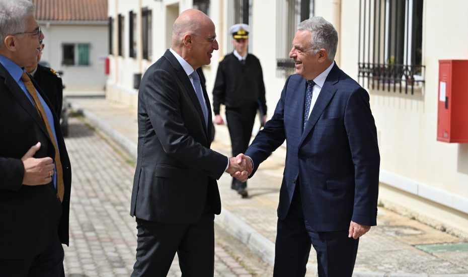 Η «αριθμητική» Δένδια στην Πολεμική Αεροπορία και ο Στόλος με «καραβοφάναρα»
