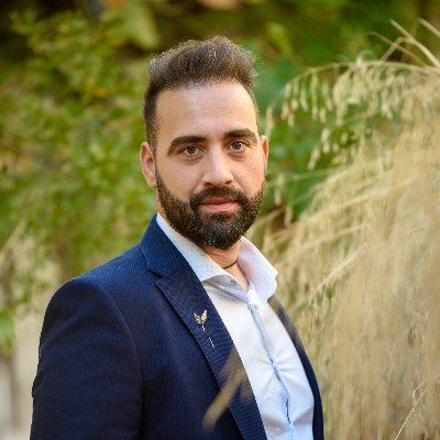 Γιώργος Μανούσος: Οι ΣΠΑΡΤΙΑΤΕΣ βάζουν «φωτιά» στο διεφθαρμένο πολιτικό σύστημα