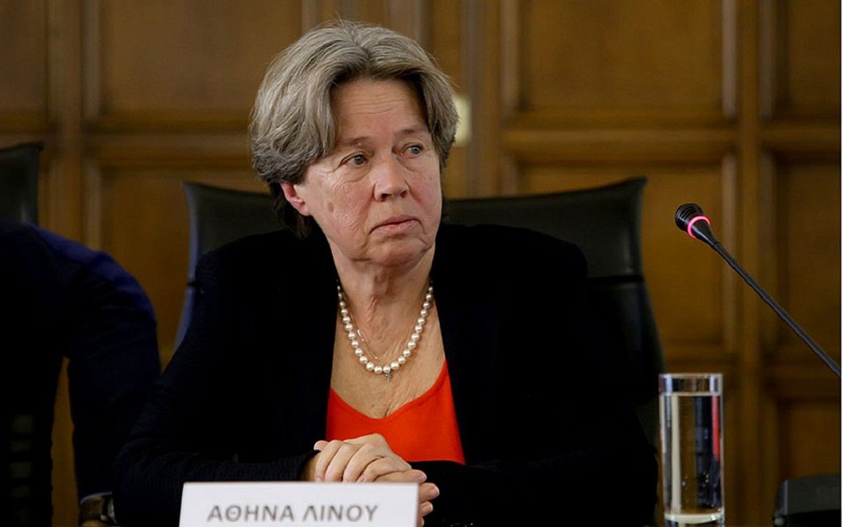 «ΟΧΙ αν το θέλουν! ΠΡΕΠΕΙ οι γονείς να εμβολιάσουν τα παιδιά»! Ρεσιτάλ από Λινού
