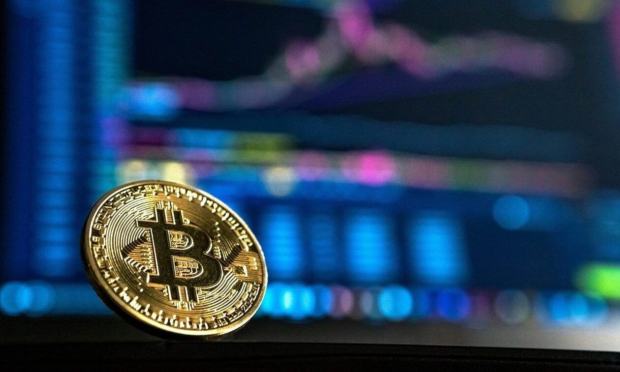 Φρενίτιδα για bitcoin – Ολοταχώς για τα 72.000 δολάρια