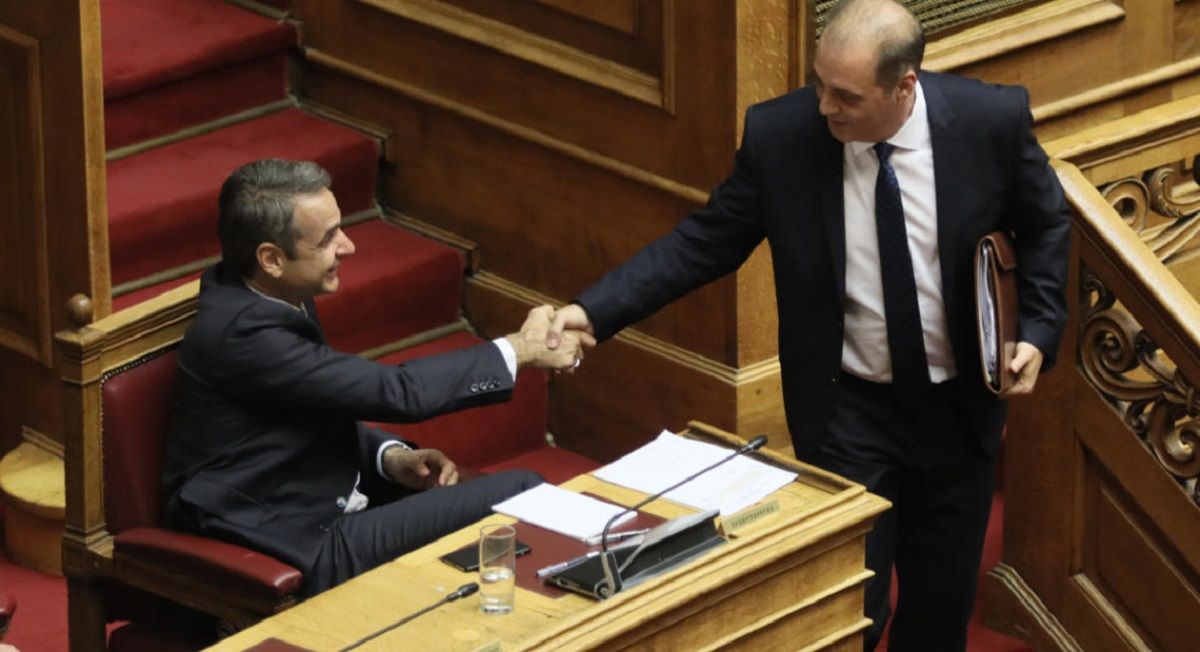 Βελόπουλος: Ρατσιστικό το σύνθημα «Η Ελλάδα ανήκει στους Έλληνες»